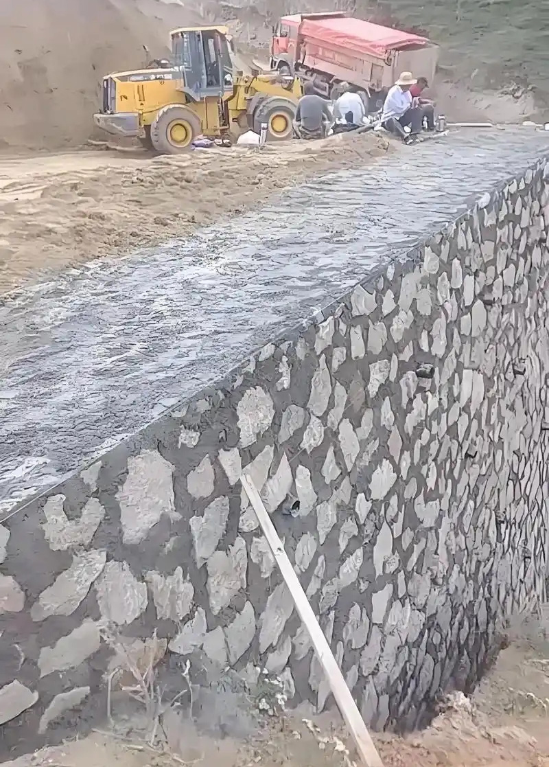 淮北相山区边坡加固